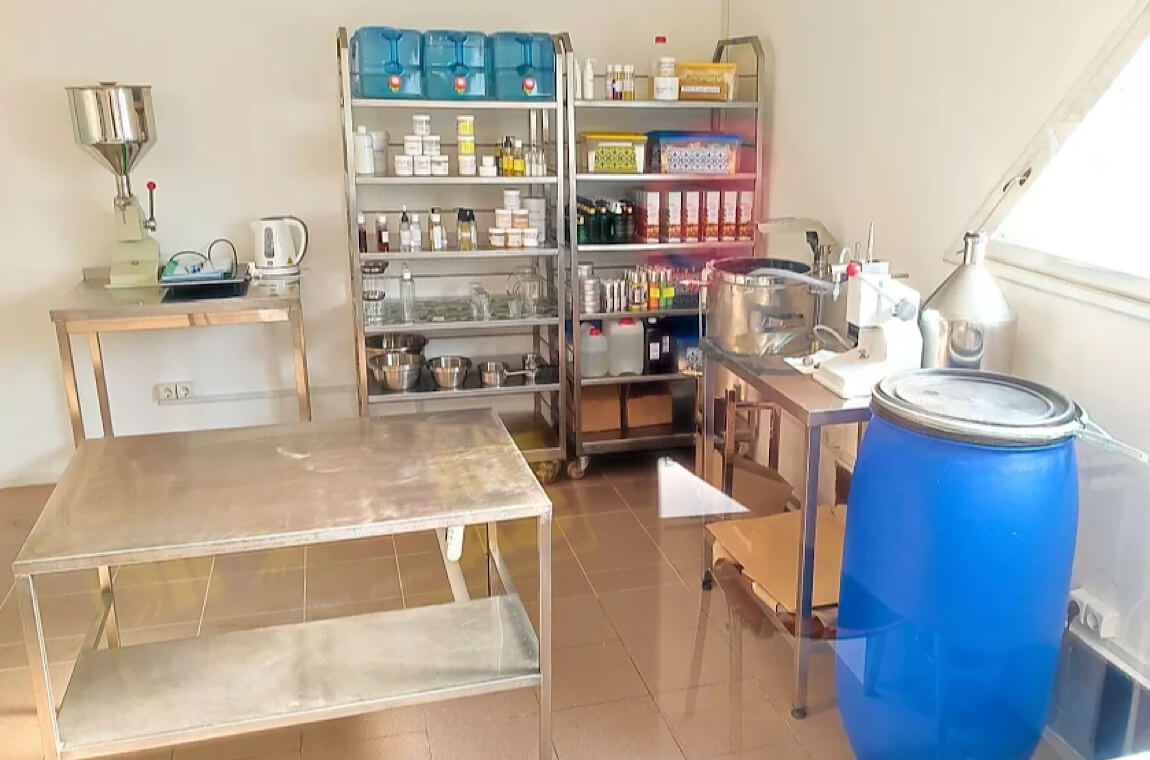 Фото косметичної кухні Закарпаття